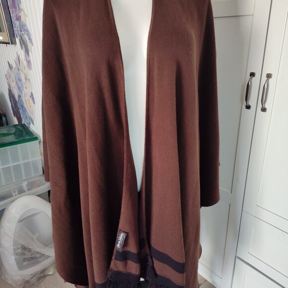 - Diane Von Furstenberg DVF poncho women Avantgarde Cozy minimalist Easy Wear - Picture 1 of 6